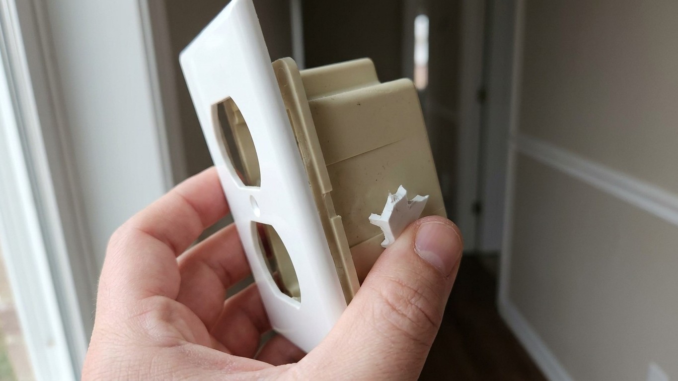 I unscrewed my wobbly socket to fix it myself: when I saw what had snapped inside the wall, I understood why nothing ever ...